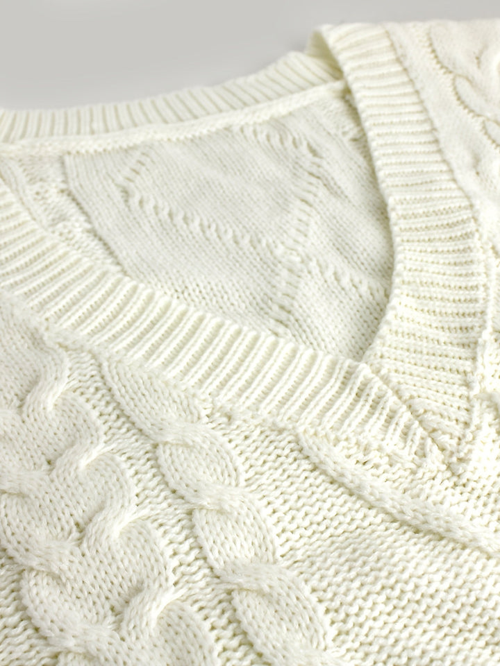 Colleen | Ärmelloser Zopfmuster-Pullover mit V-Ausschnitt - Image 14