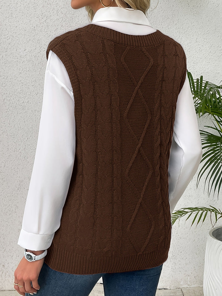 Colleen | Ärmelloser Zopfmuster-Pullover mit V-Ausschnitt - Image 30