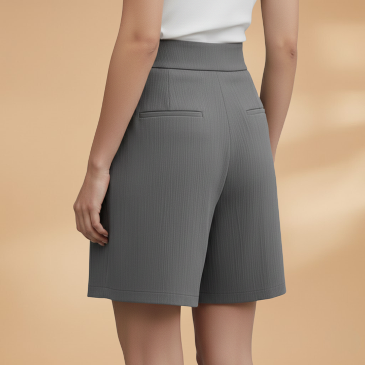 Bella - Damen Shorts mit Knopfleiste und Taillenbund