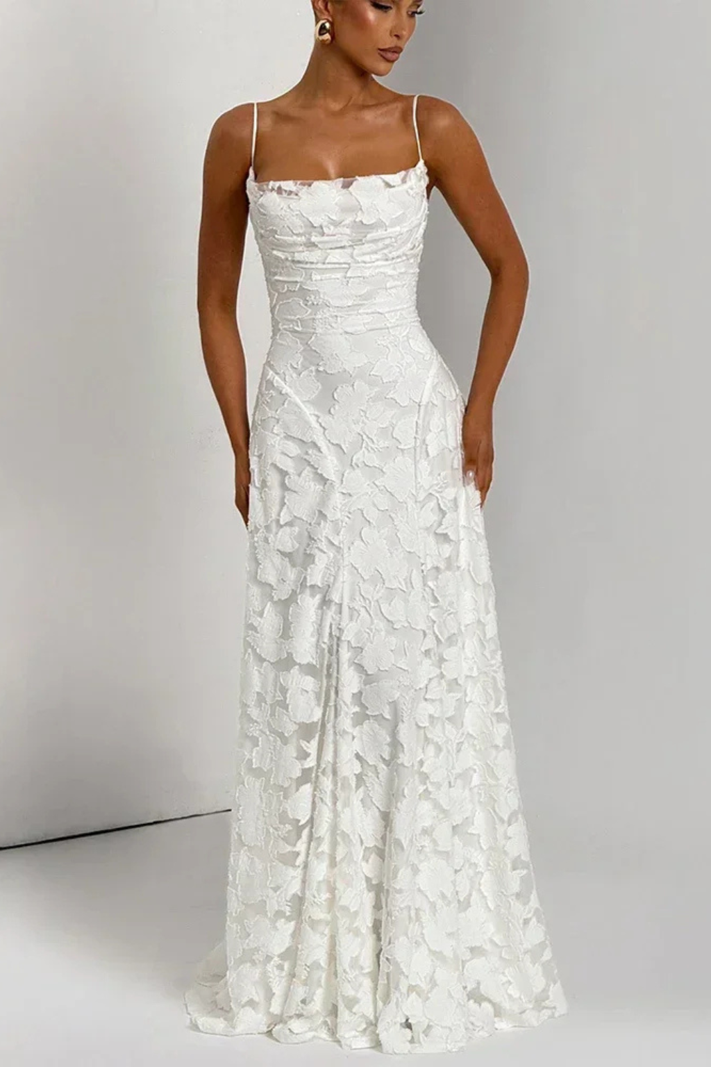 Roséline - Florales Rückenfreies Maxikleid