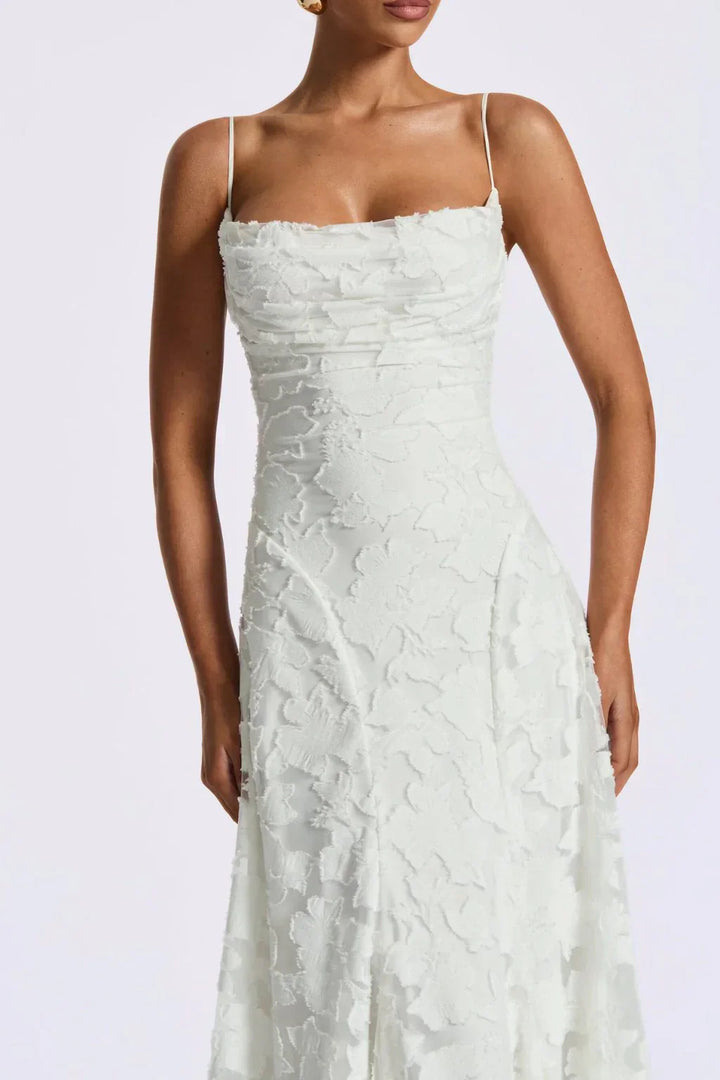 Naura - Elegantes Maxi Kleid Mit Spaghettiträgern