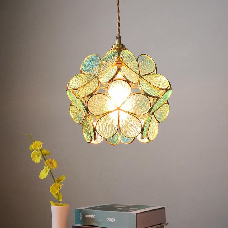 Lysiane – Flower-shaped hanging lamp made of glass in Nordic style
