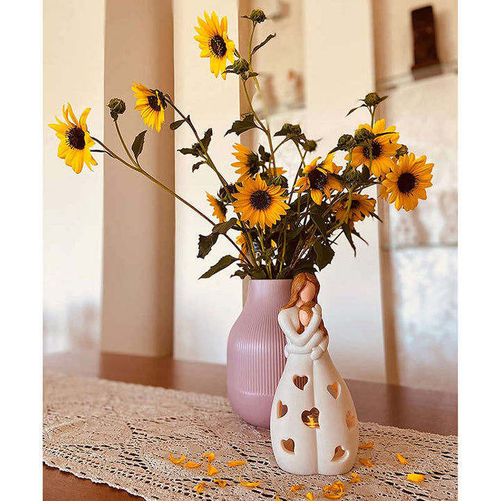 LED table lamp "Mother and Child" | Heart-shaped light design