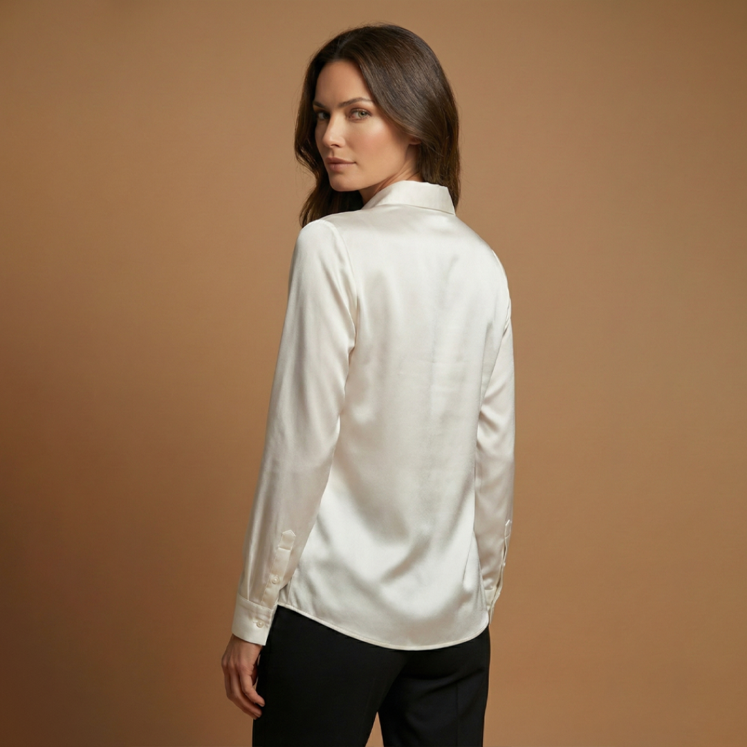 Brigitte - Bluse mit Drapiertem Kragen und langen Ärmeln