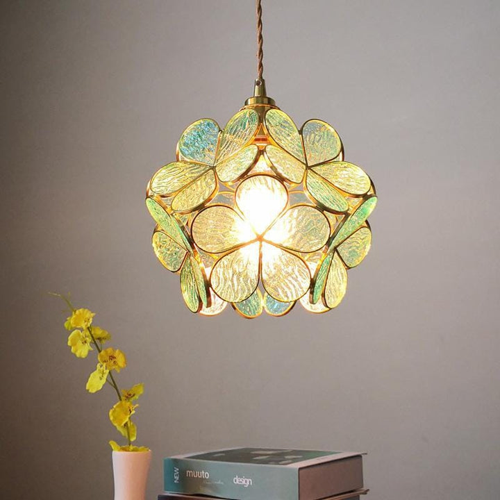 Lysiane – Flower-shaped hanging lamp made of glass in Nordic style
