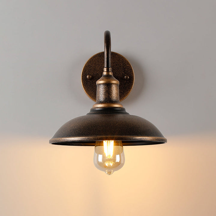 Outdoor wall lamp | Round bowl design in classic style