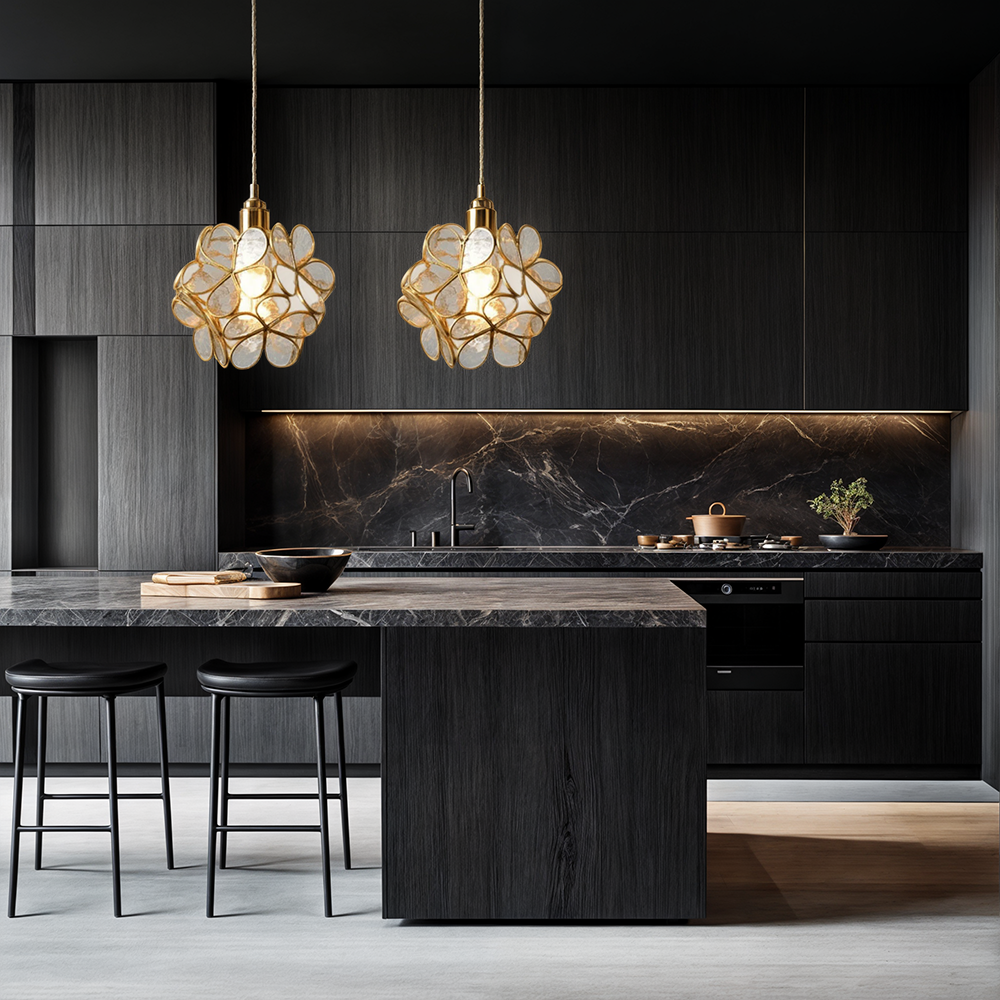 Lysiane – Flower-shaped hanging lamp made of glass in Nordic style