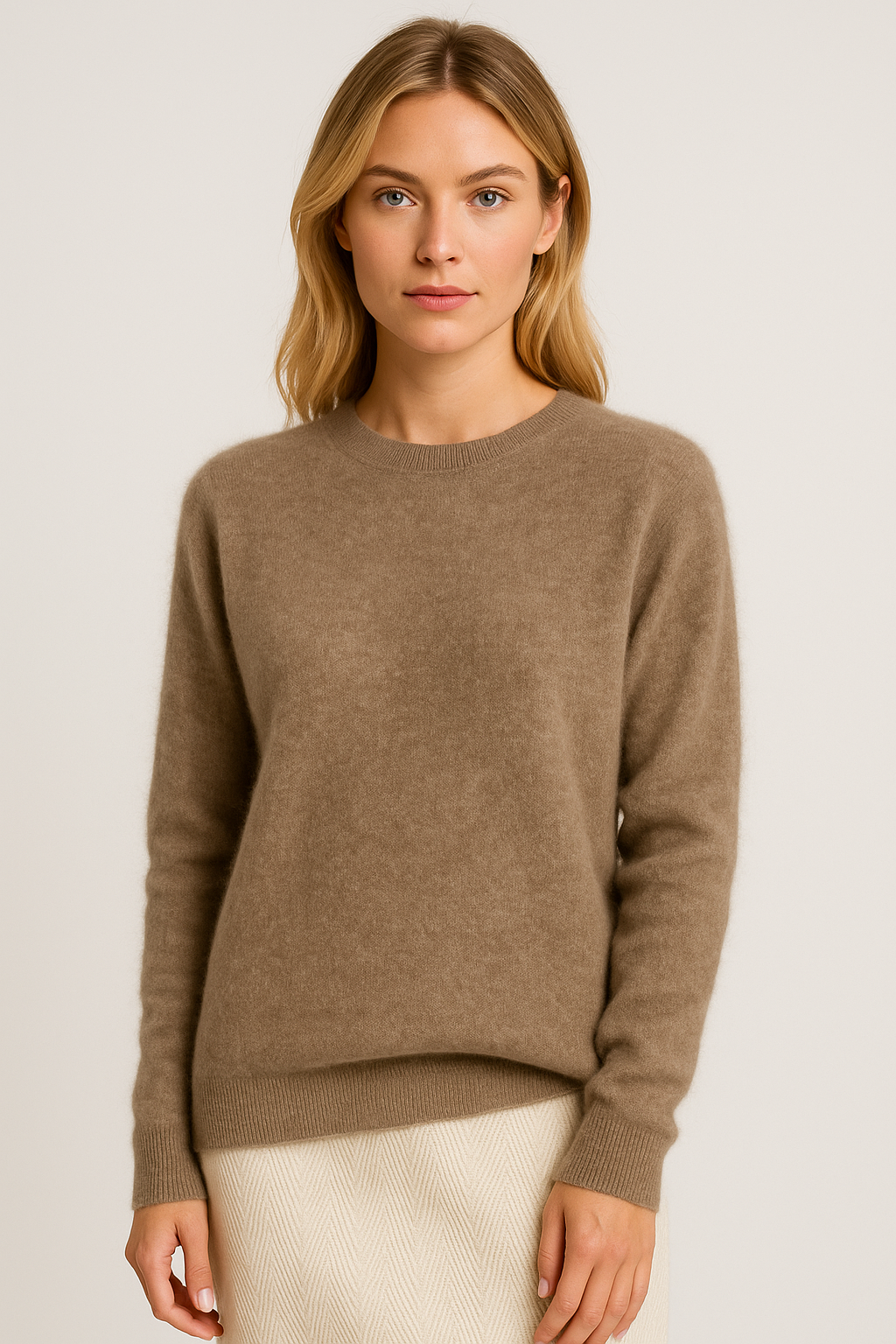 Freya Harper | Klassischer Kaschmirpullover mit Rundhalsausschnitt für Damen - Image 6