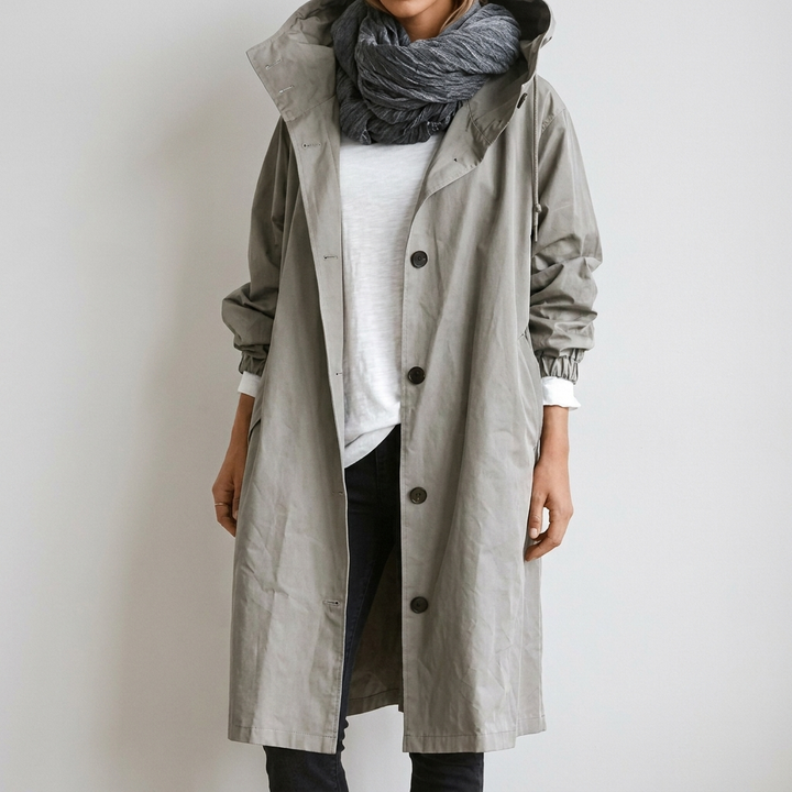 Women's waterproof lightweight hooded jacket