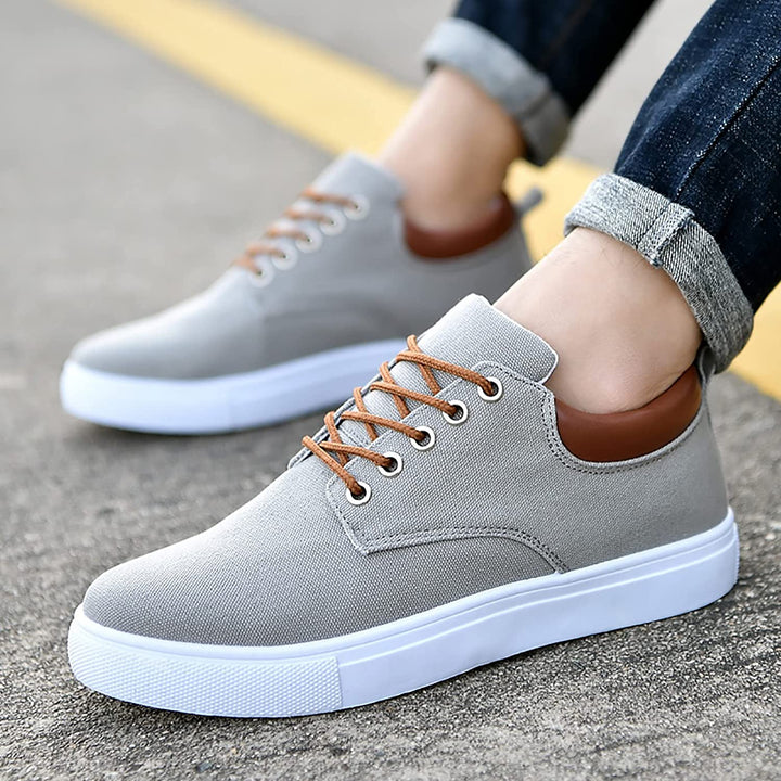 Liam - Men's Sneakers with White Sole