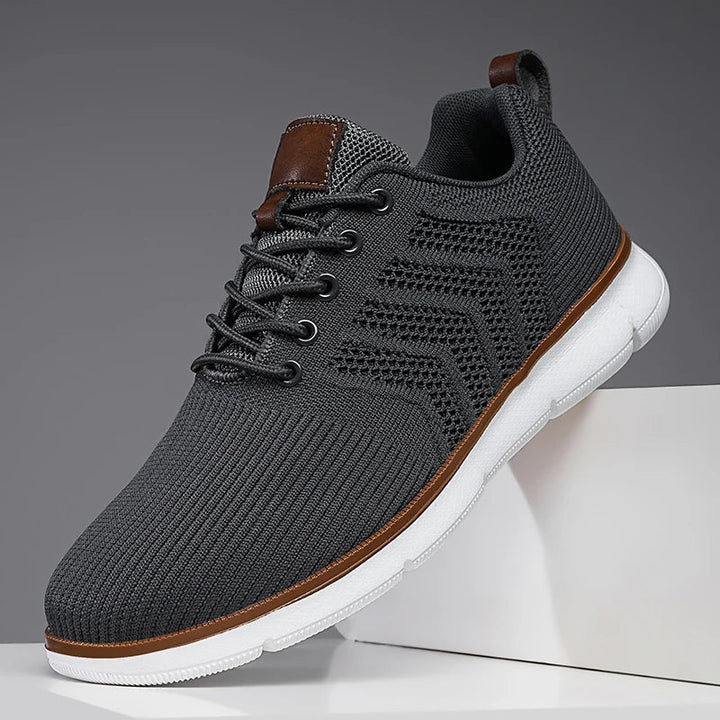Breathable and ultralight sneaker