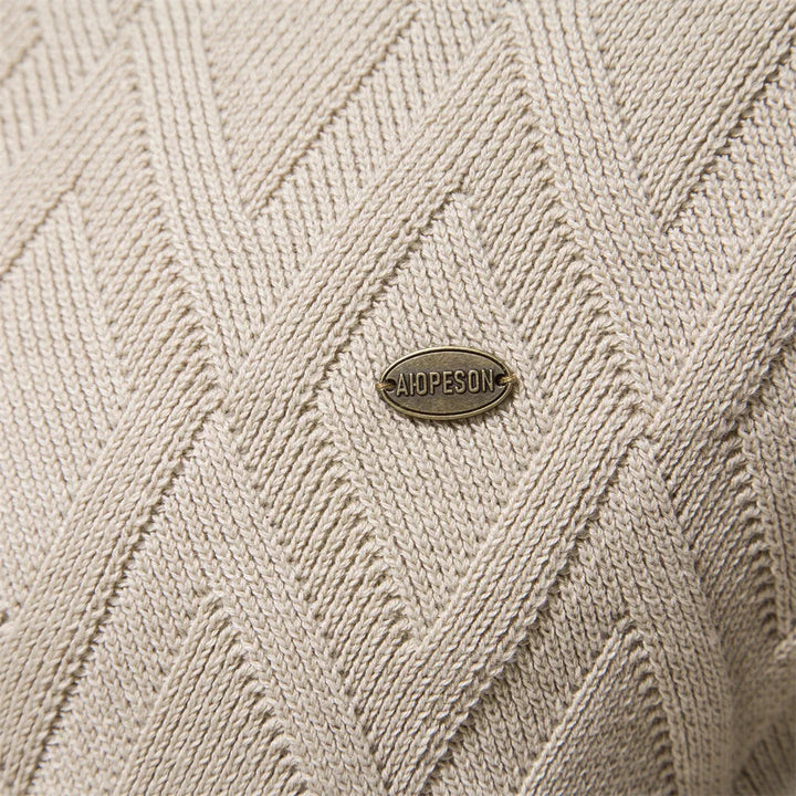 Herrenpullover mit Rautenmuster und schmaler Passform