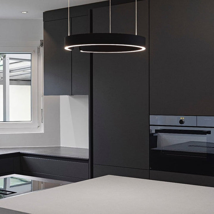 Ringförmige LED-Pendelleuchte im modernen Stil