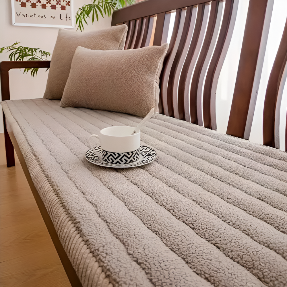 Velmora – Weicher Rutschfester Und Haustierfreundlicher Sofa Cover