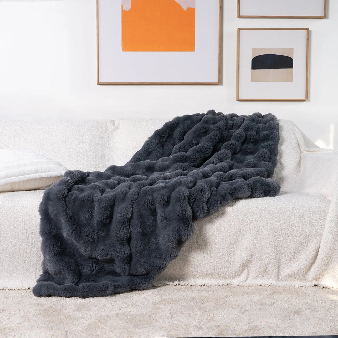 Living room blanket with textured pattern | Decorative & Versatile
