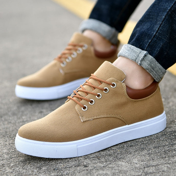 Liam - Men's Sneakers with White Sole