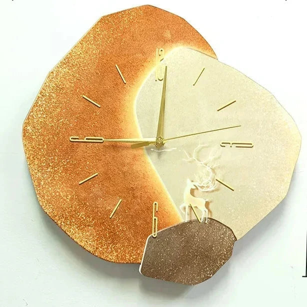 Alvaris - Wanduhr Aus Naturholz Mit Einzigartigem Design