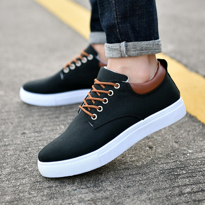 Liam - Men's Sneakers with White Sole