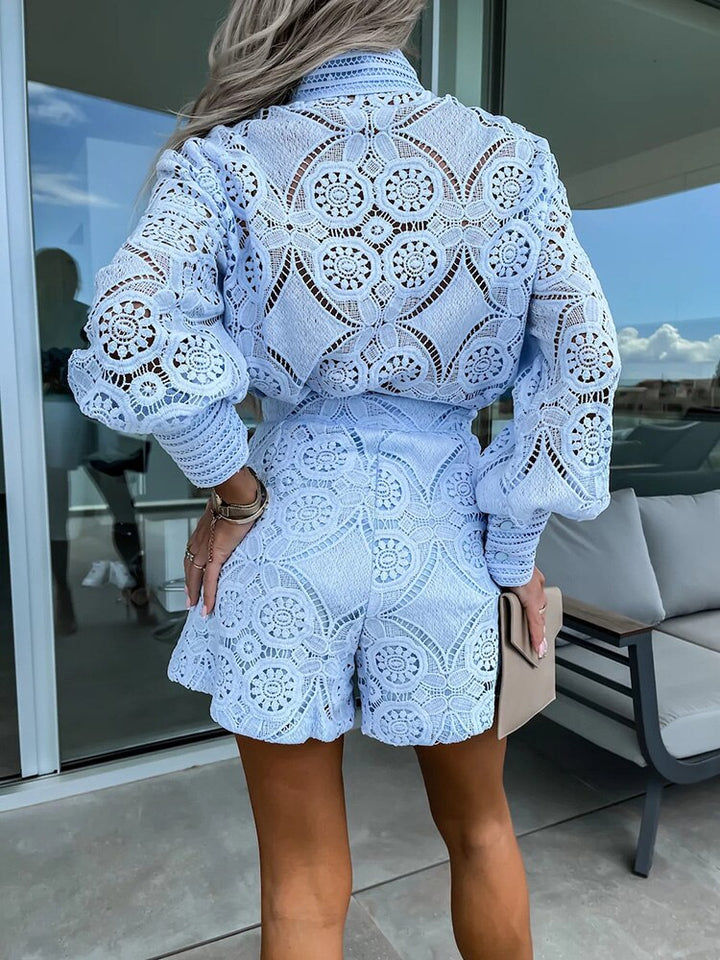 Veylisse – Spitzen Set Bluse Und High Waist Shorts
