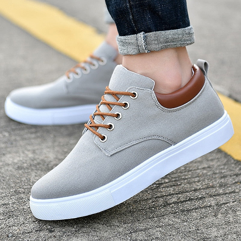 Liam - Men's Sneakers with White Sole