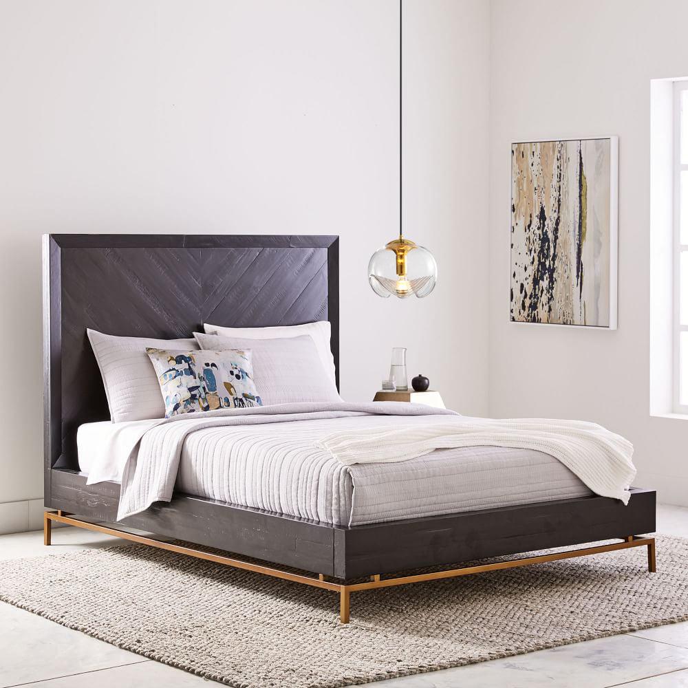 Hängelampe mit Skulpturform und Wellenstruktur