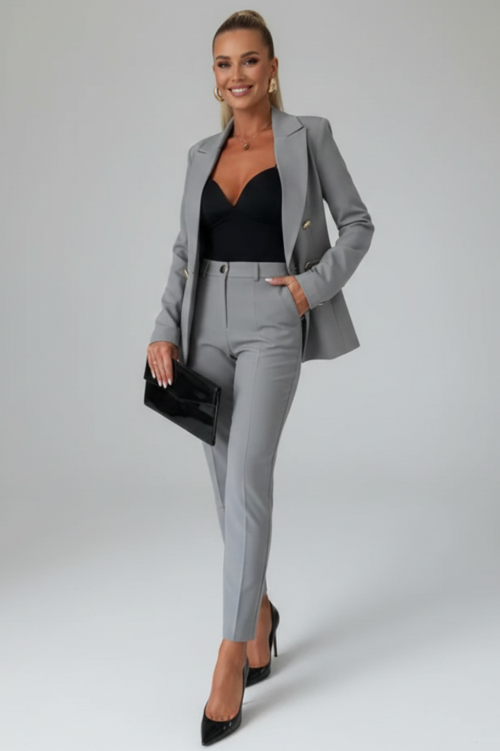 Sophia Laurent | Eleganter maßgeschneiderter Hosenanzug für Damen - Image 14