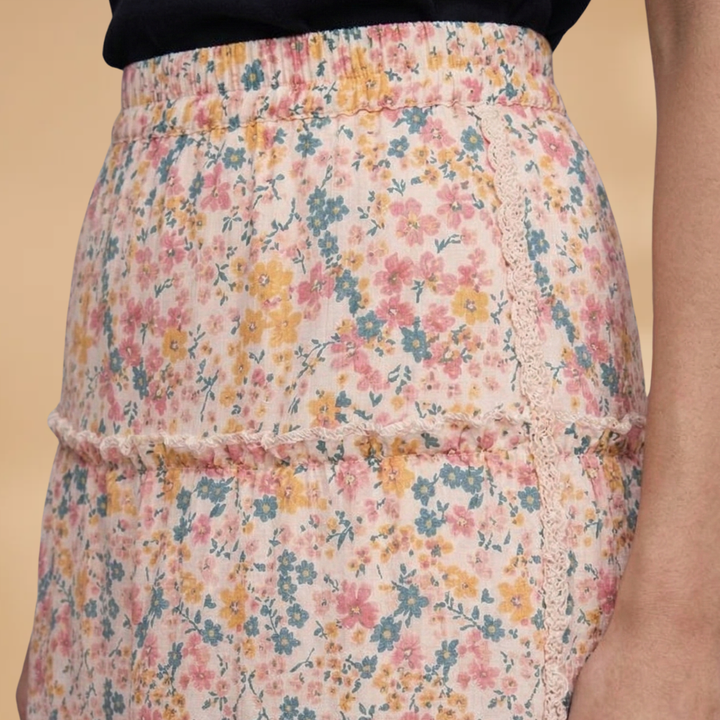 Annie - Voluminöser Rock mit Blumenmuster und Rüschenrand