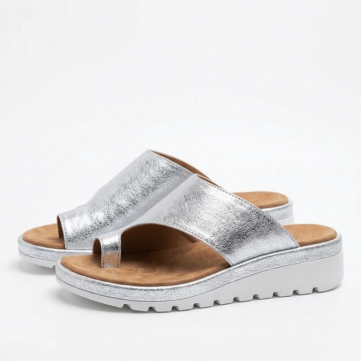 Zerlina – Zehenring Plateau Sandalen Damen
