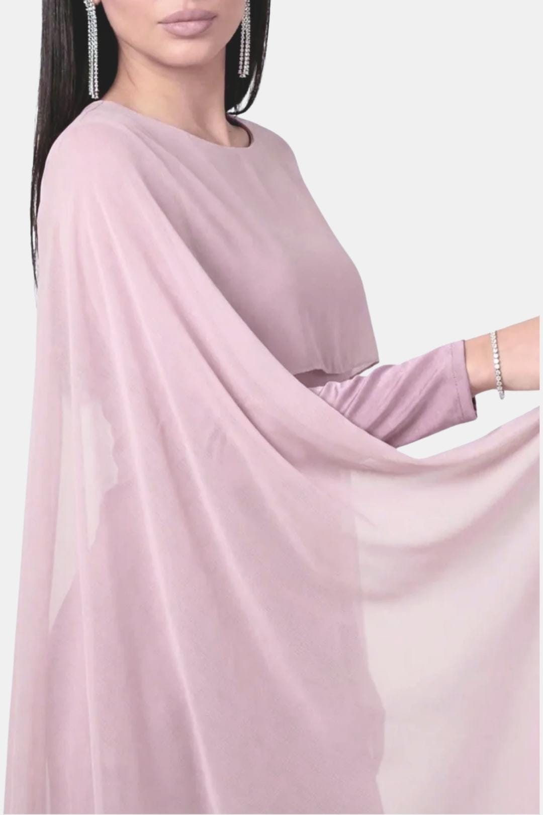Zahiréa – Chiffonkleid mit Cape-Überwurf