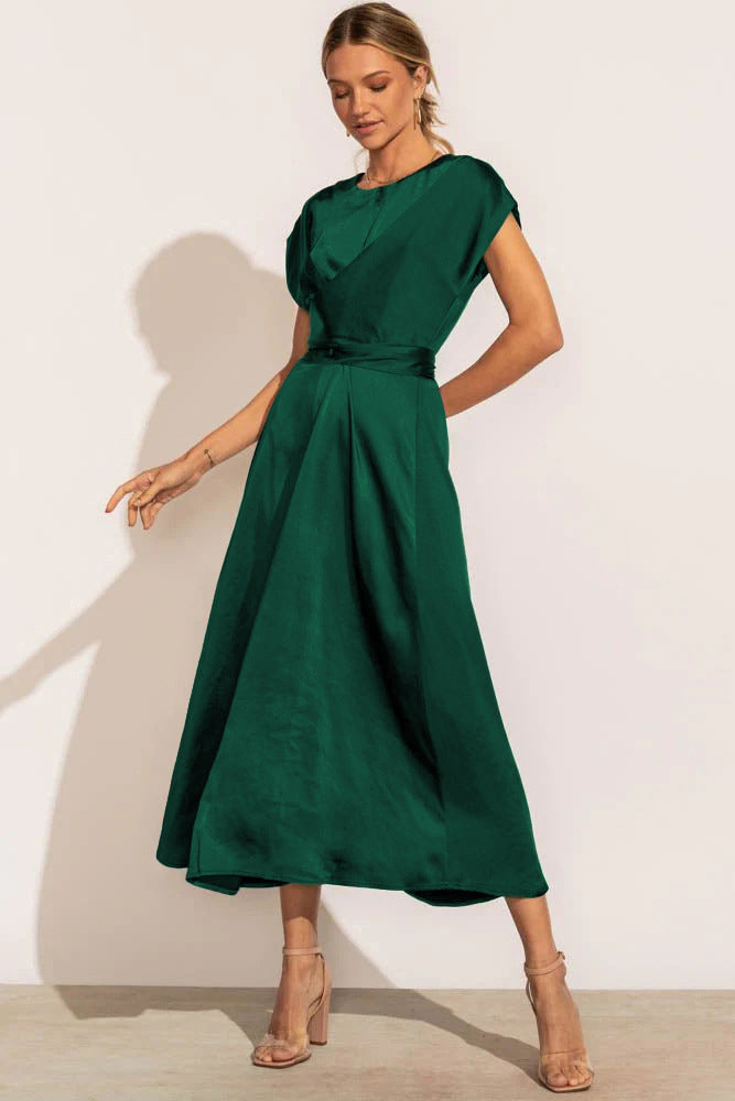 Janelisse - Elegantes Seiden Midikleid