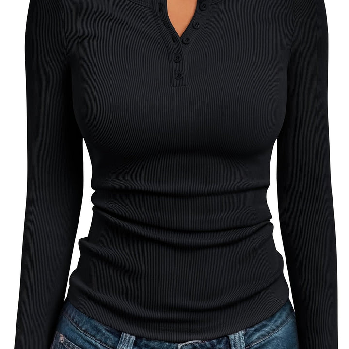Brynn | Körpernahes Henley-Shirt mit Knopfleiste