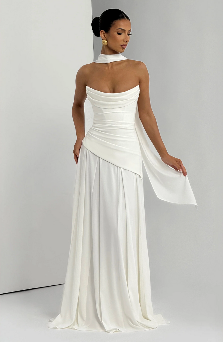 Elunara - Trägerloses Maxi Kleid Glatter Fall